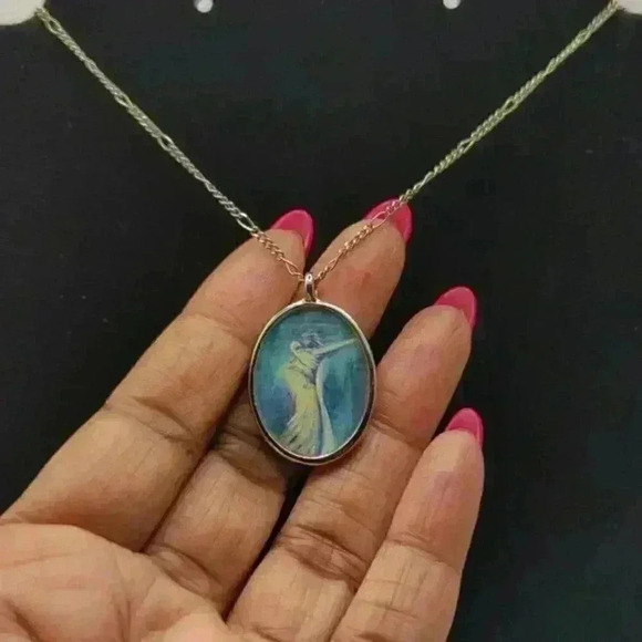 Art Print pendant Necklace EUC Jewelry Standing Madonna Child - Picture 2 of 5